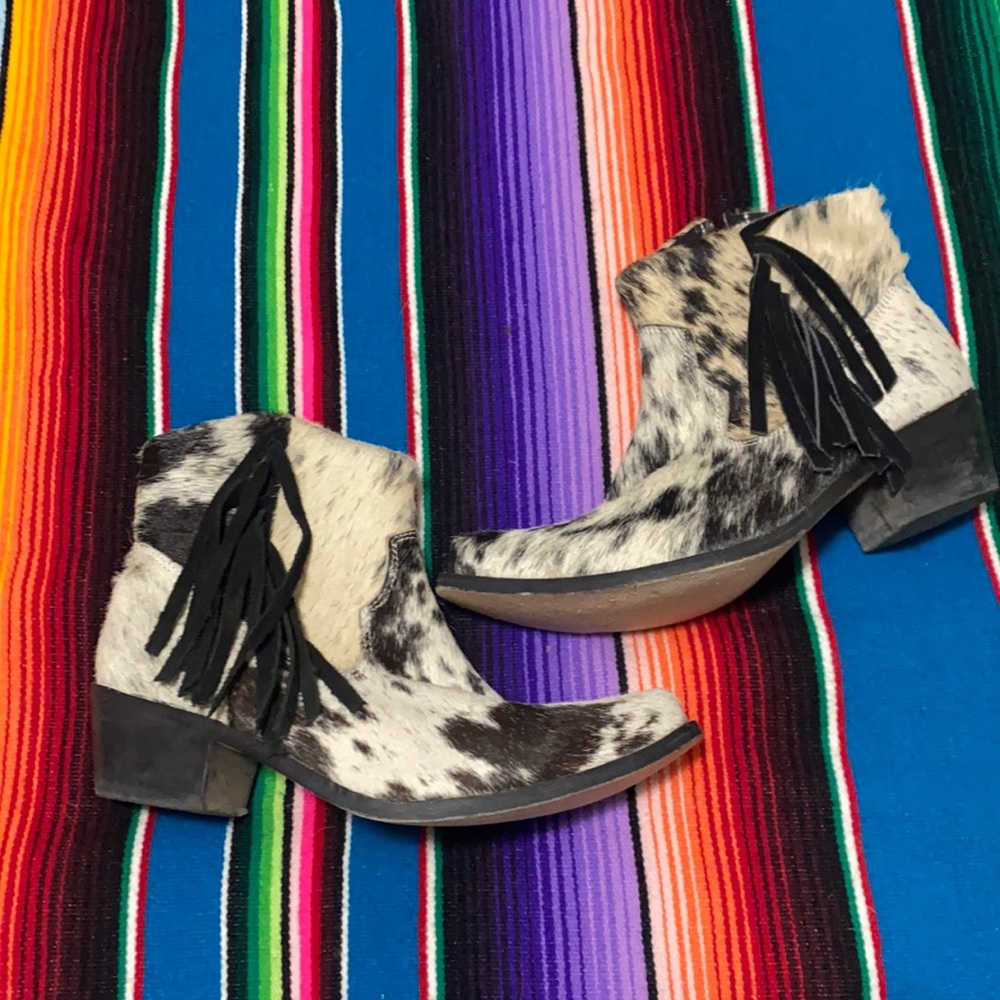 Agave Sky Cowhide Fringe Ankle Boots Size 6